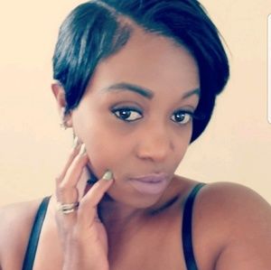 Meet your Posher, Deandrea